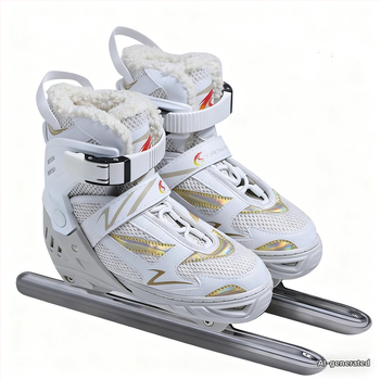 Rýchlostné korčule s nastaviteľnou oceľovou oporou – vrchná časť z siete, podrážka PVC, čepele z karbónovej ocele