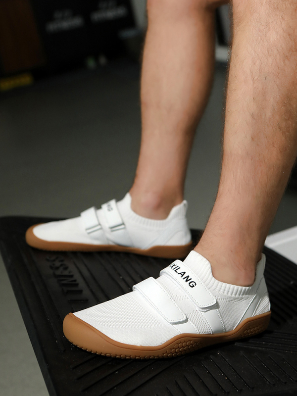 Αθλητικά παπούτσια εσωτερικού χώρου για προπόνηση (αναπνεύσιμα; αντιολισθητικά; με ελαστική ζώνη; άνω μέρος από δίχτυ; σόλα από φυσικό καουτσούκ)