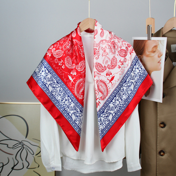 Négyzet alakú szatén kendő – nyomtatott retro művészeti motívummal, nyári napvédelem, utazási kiegészítő