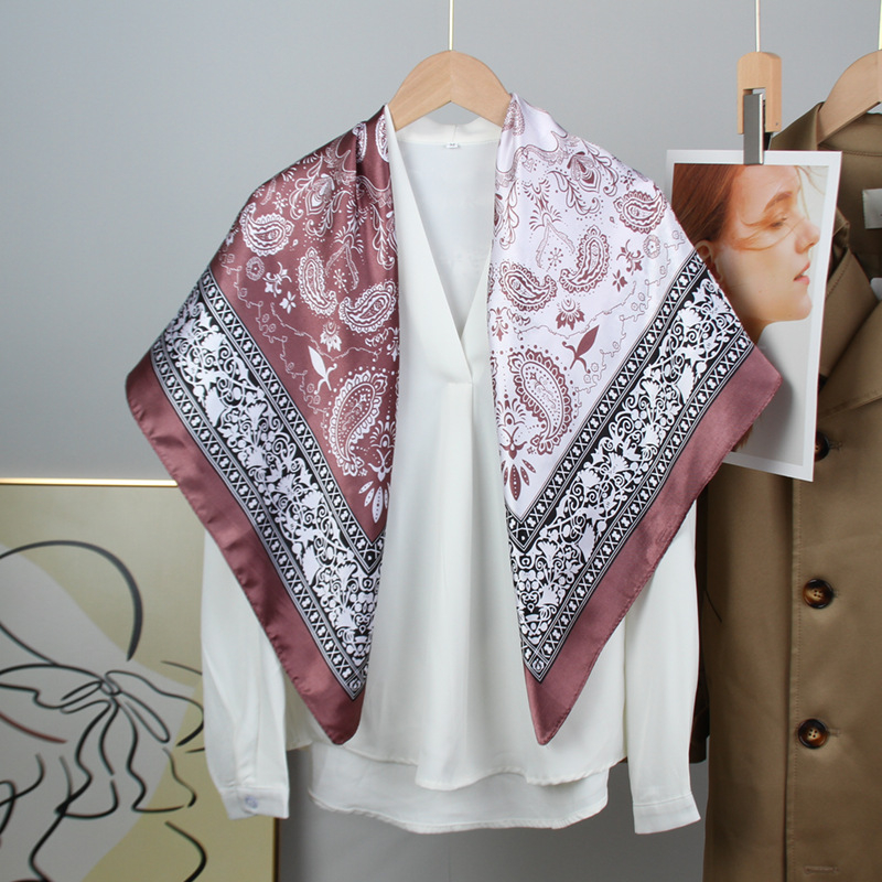 Négyzet alakú szatén kendő – nyomtatott retro művészeti motívummal, nyári napvédelem, utazási kiegészítő