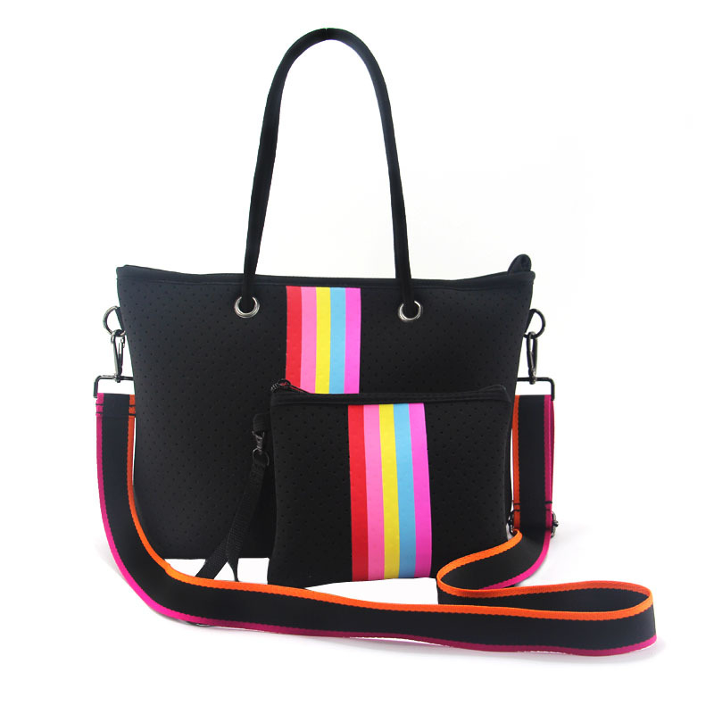 Vanjska vodootporna torba marke dstyle, poliester vlakna, ulični stil, s unutarnjim džepom sa zatvaračem.