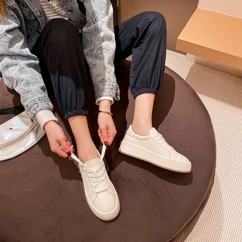 Дамски обувки за ежедневно носене от телешка кожа, с дебела подметка, кръгла носова част, ток 3–5 см, предно връзване