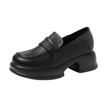 Πλατφορμ loafers με στρογγυλό нос, επάνω μέρος από γνήσιο δέρμα, επένδυση από δέρμα, καουτσούκ σόλα, μεσαίου ύψους χοντρός τετράγωνος τακούνι 3-5 εκ, σχέδιο ανύψωσης ύψους