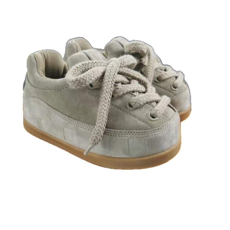 Adidași unisex, gleznă joasă, vârf rotund — partea superioară din piele, talpă din cauciuc, șireturi, înălțimea tocurilor 3–5 cm