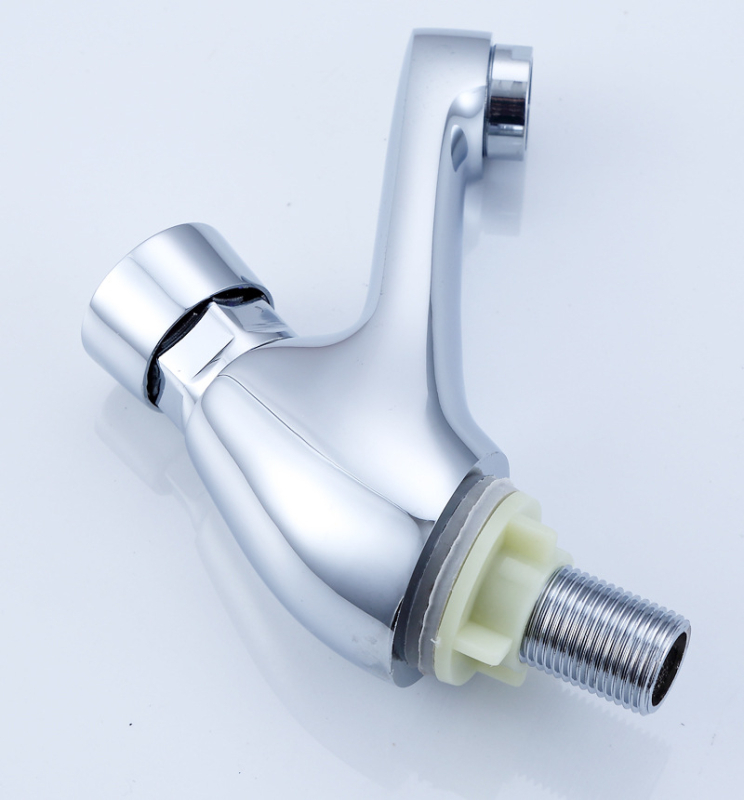 Кран за умивалник с прес-флаш клапан, медно тяло, керамичен клапан, вход/изход: 4 точки, 0-80°C (Model: Press flush valve; Material: Copper; Valve core: Ceramic; Inlet/outlet: 4 points; Temperature: 0-80°C)