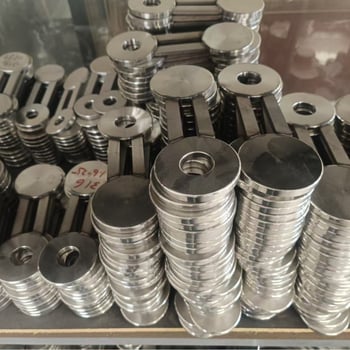 Rozsdamentes acélból készült blind flanx, axiális típus, hegesztett csatlakozás, AAA osztály, nagy nyomásállóság, HG/T21547-2016