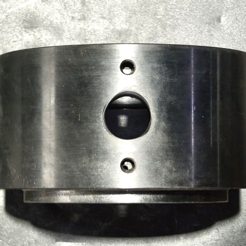 Flanelfedél — szénacél, axiális típus, hegesztett csatlakozás, jó rugalmasság, alacsony acél tartalom