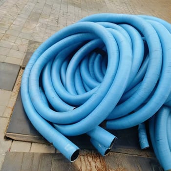 Acélhuzalos szövésű nagy átmérőjű bányászati lefolyó gumicső, flanx típusú, magas nyomás, kopásálló, modell 3631