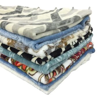 Одеяло, полиестер, под 300 g, едноцветен модел, всички сезони, модерен минималистичен стил