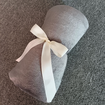 Одеяло, полиестер, под 300 g, едноцветен модел, всички сезони, модерен минималистичен стил