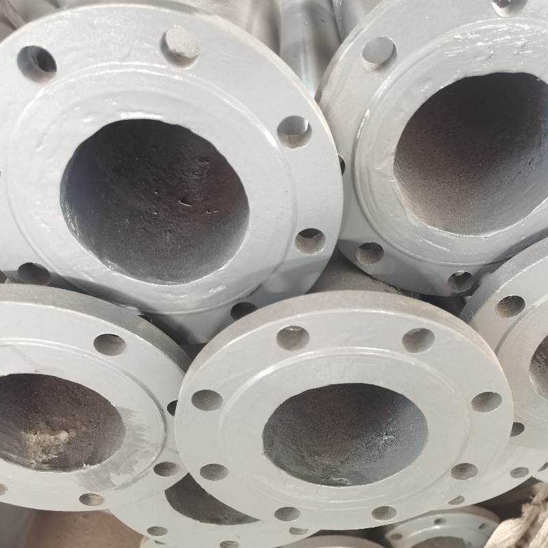 Keramický kompozitný koleno potrubia, materiál: keramika z oxidu hlinitého, norma GB/T12459, hmotnosť 10 kg, špeciálne vlastnosti: vysoká tlaková odolnosť; odolnosť voči korózii; dobrá elasticita