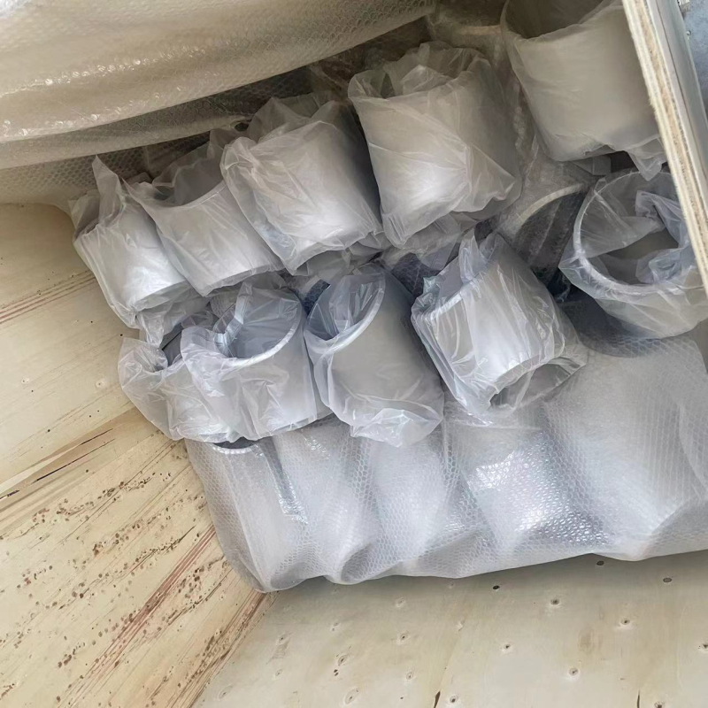 Koleno z nerezovej ocele 304/316L, 90°, zvárané, priemer a hrúbka steny prispôsobiteľné