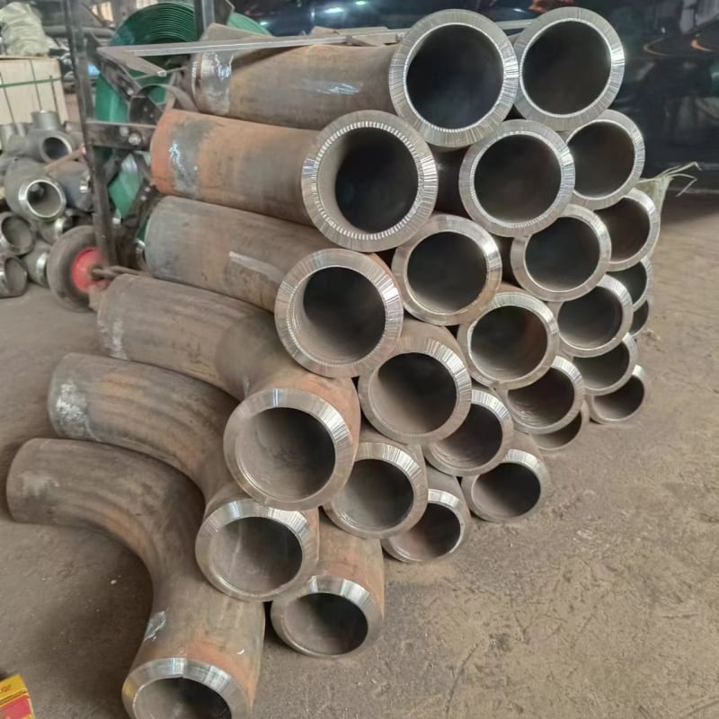 Безшевен ъгъл за тръби от въглеродна стомана, GB стандарт, стенка 4 мм, клас A, високо налягане