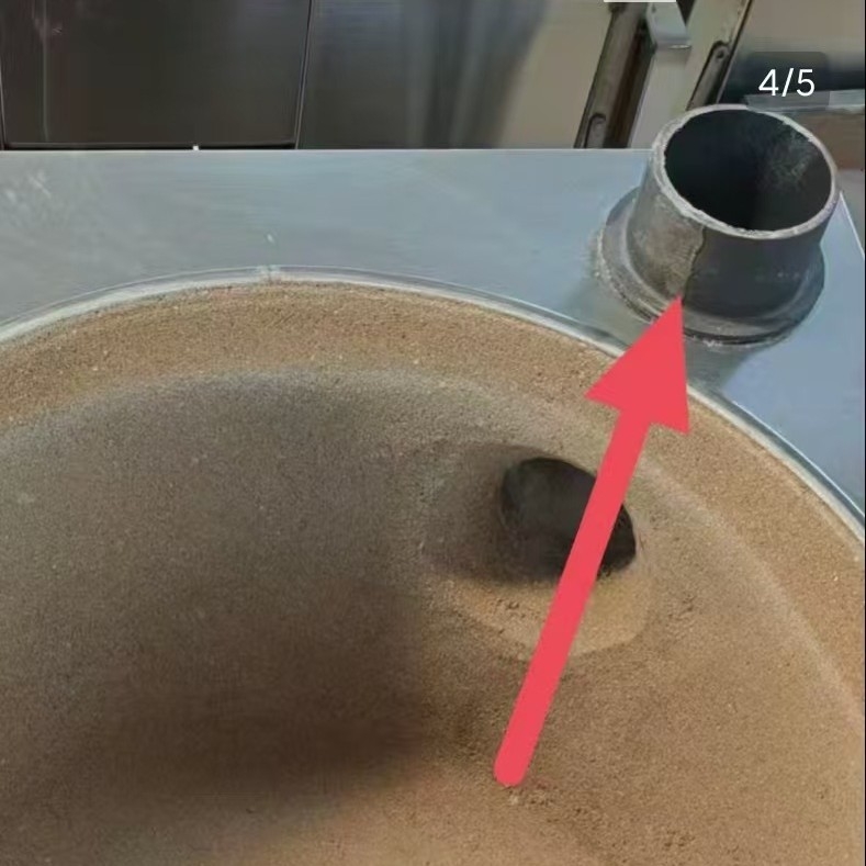 Zváraný uhlový koleno z uhlíkovej ocele, 90°, priemer 133 mm, hrúbka steny 5 mm