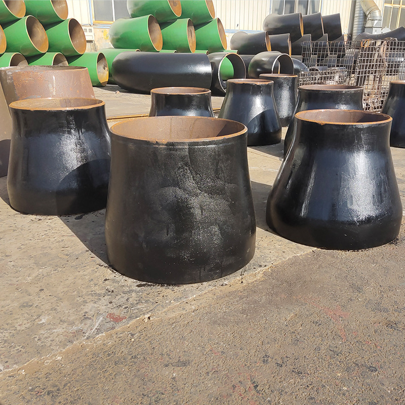 Oceľový redukčný T-kus, koncentrovaný redukčný T, zváraný spoj, materiál uhlíková oceľ, kategória AAAAA, odolný voči korózii