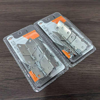 Set od šest kutnih nosača, model Angle Code, hladno valjani čelik, polirani završetak, moderan minimalistički dizajn