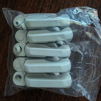 T-oblika brava za prozore, plastiko-metalna konstrukcija, zaštita od krađe, moderni minimalistički dizajn