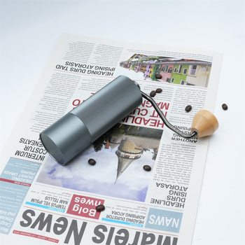 KAJIANG Ručna mlinca za kavu s CNC čeličnim jezgrom – ručni pogon, moderan minimalistički dizajn