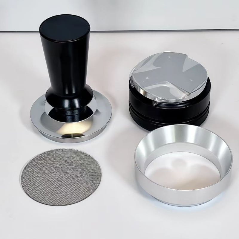 Set za kavu od 304 nehrđajućeg čelika s konstantnim pritiskom na prašak, distributer praška od aluminijske legure, prsten praška i mreža za odvajanje vode.