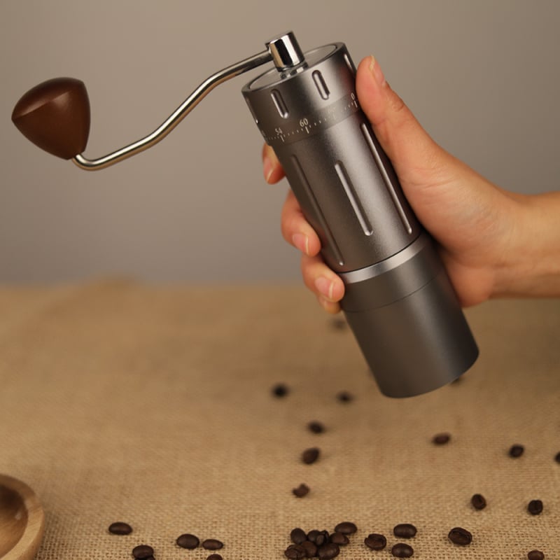 Ръчна кафемелачка с CNC обработени неръждаеми стоманени жернова и външно регулиране на смилането — модел ZS-M003