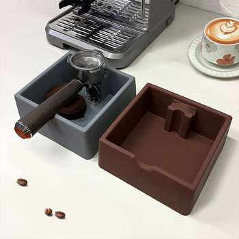 Kava dvostruki set: dozator za kavu, set za skladištenje, baza za ručku, silikonska podloga za pritisk i knock box • Materijal: ABS za prehranu • Stil: moderni minimalistički