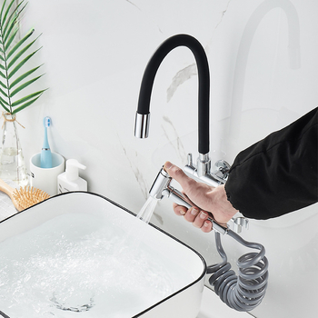 Mlaznica za perilicu rublja, s jednim ulazom i dvama izlazima, rotirajući trokutni kutni ventil; djelomično bakreno tijelo; keramički disk ventil; model 5896; jednostruko spajanje