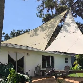 Háromszög árnyékoló vitorla 420D Oxford poliészterből, vízállóság 3000, összecsukható design, testreszabható, kültéri udvarhoz, kerthez és kempingezéshez