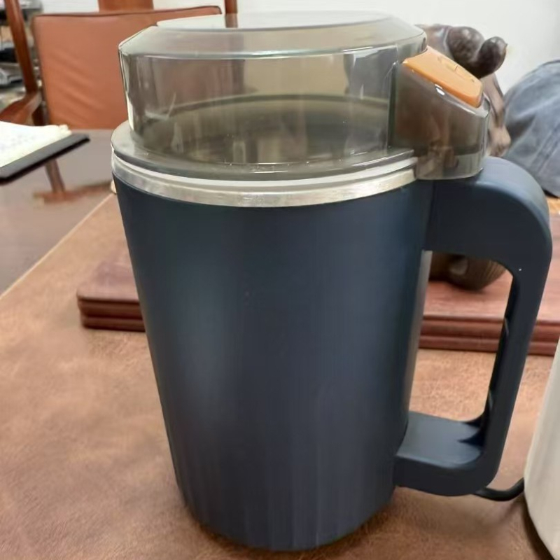 Mlinac za kavu, kapacitet ispod 1 L, napon 111–240 V, 10.000–19.999 RPM, posuda od nehrđajućeg čelika.