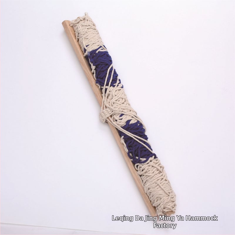 Хамак от памучно въже за вътрешно и външно ползване; максимален товар 130 кг; без стойка