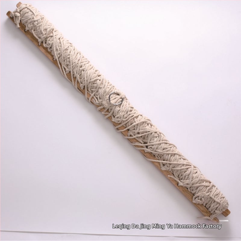 Хамак от памучно въже за вътрешно и външно ползване; максимален товар 130 кг; без стойка