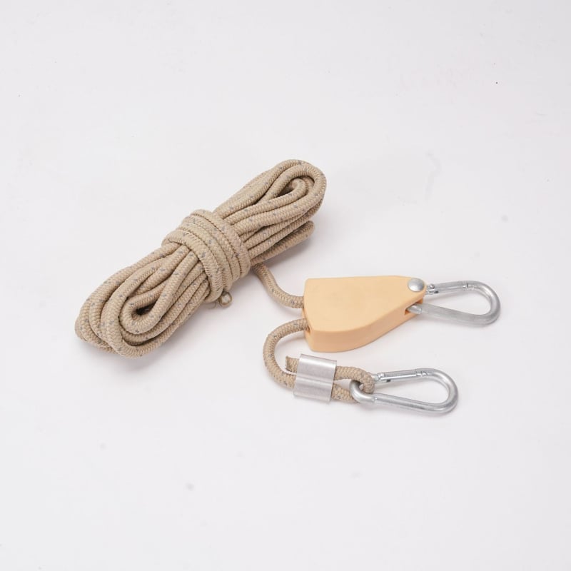 Въжена система за окачване на лампа в палатка за отглеждане на растения с регулируем ролков натяжител и алуминиева катарама — въже 2/2,5/5/10 m; диаметри 4/6/10 mm; максимална товароподемност 34/68/110 kg