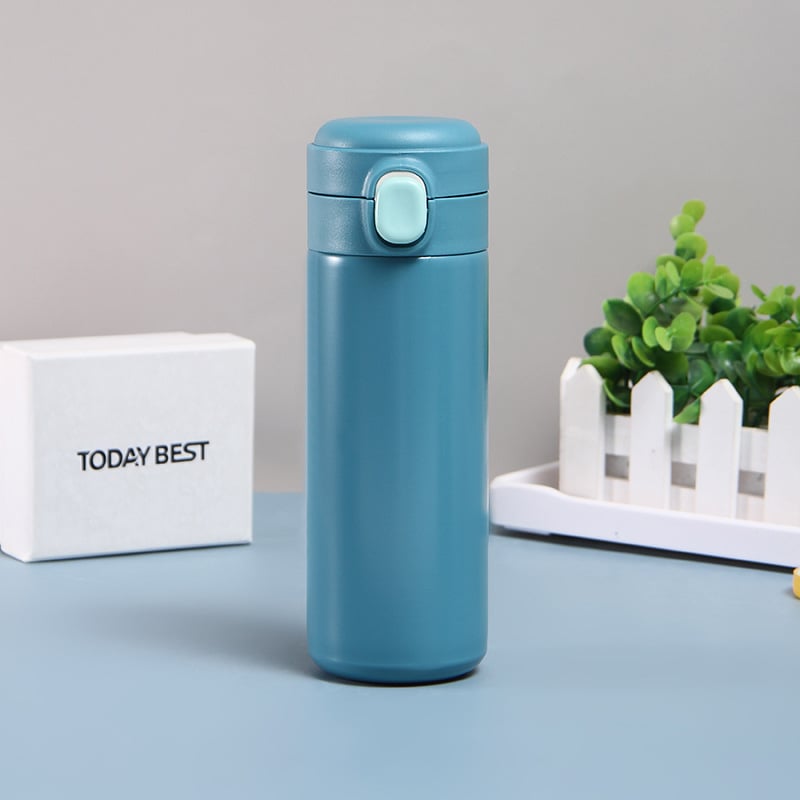 Ceasca termos cu interior din oțel inoxidabil 304, exterior din oțel inoxidabil 201, izolație 6–12h, capac pop-up din oțel inoxidabil, gravare cu laser și imprimare siglă