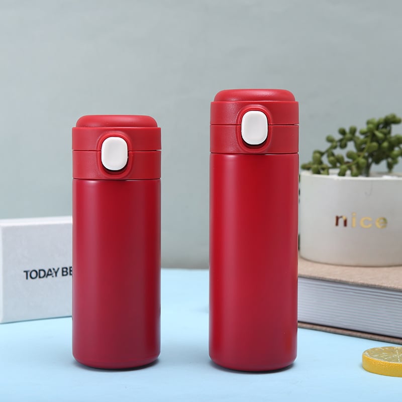 Ceasca termos cu interior din oțel inoxidabil 304, exterior din oțel inoxidabil 201, izolație 6–12h, capac pop-up din oțel inoxidabil, gravare cu laser și imprimare siglă