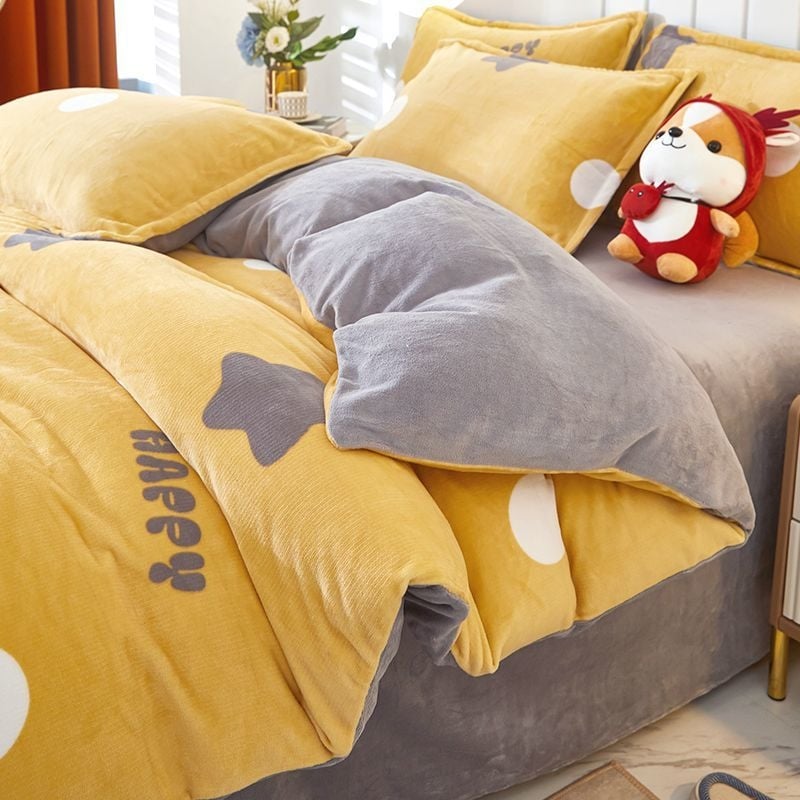 Navlaka za pokrivač od mliječnog velūra, dvostrano podstavljena, zimsku plišanu podstavu, uzorak: pruge, geometrijski, crtani; tkanje: četkanje; ispis i boja; navlaka za pokrivač