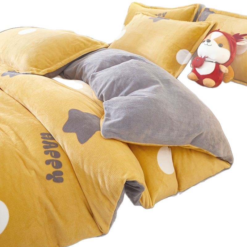 Navlaka za pokrivač od mliječnog velūra, dvostrano podstavljena, zimsku plišanu podstavu, uzorak: pruge, geometrijski, crtani; tkanje: četkanje; ispis i boja; navlaka za pokrivač