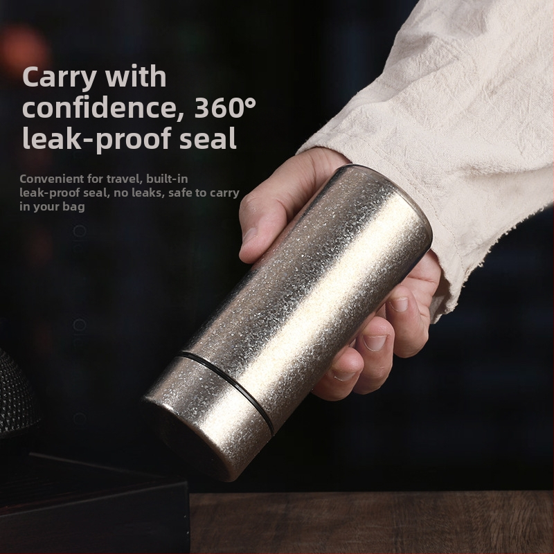 Mini vakuumski izolirani šalica, prijenosna, unutarnji 304, vanjski 201 nehrđajući čelik, 6–12 sati izolacije, odvajanje čaja i vode, prilagodba laser graviranjem, sitotisak ili 3D ispis