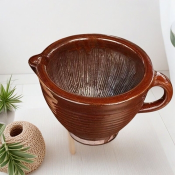 Mortar and pestle set for home use with wooden pestle, dense-tooth pattern, versatile grinder for chili peppers, century egg, garlic, and rice paste.