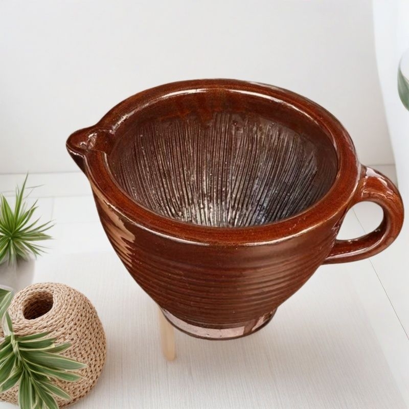 Mortar and pestle set for home use with wooden pestle, dense-tooth pattern, versatile grinder for chili peppers, century egg, garlic, and rice paste.