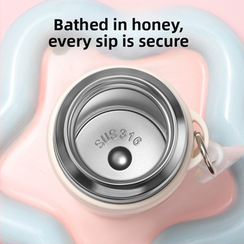 Unisex termos šalice sa slamkom, unutarnji spremnik od 316 nehrđajućeg čelika, vanjski omotač od 201 nehrđajućeg čelika, prenosno uz remen, vakuumska izolacija 6–12 sati