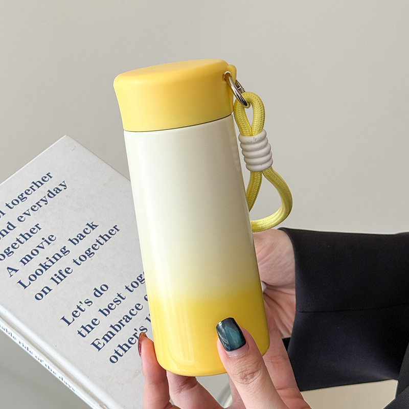 Termos čaša od nehrđajućeg čelika 316, unutarnji 316, vanjski 304, izolacija 6–12 sati, plastični navojni poklopac