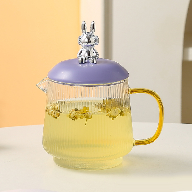 ceașcă electrică de încălzire pe bază, putere până la 1000 W, capacitate până la 1 L, întrerupere automată, protecție la supraincălzire