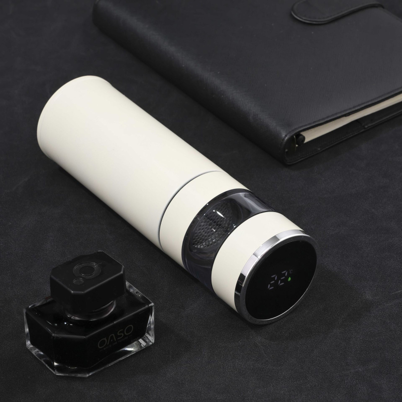 Termos šalice od nehrđajućeg čelika 316, unutarnja posuda 316, vanjski omotač 201, vakuumska izolacija 6-12 sati, čajni separator, prikaz temperature