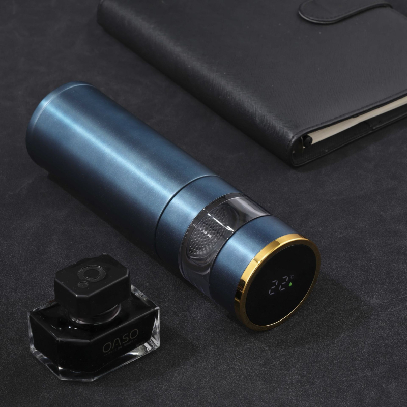 Termos šalice od nehrđajućeg čelika 316, unutarnja posuda 316, vanjski omotač 201, vakuumska izolacija 6-12 sati, čajni separator, prikaz temperature