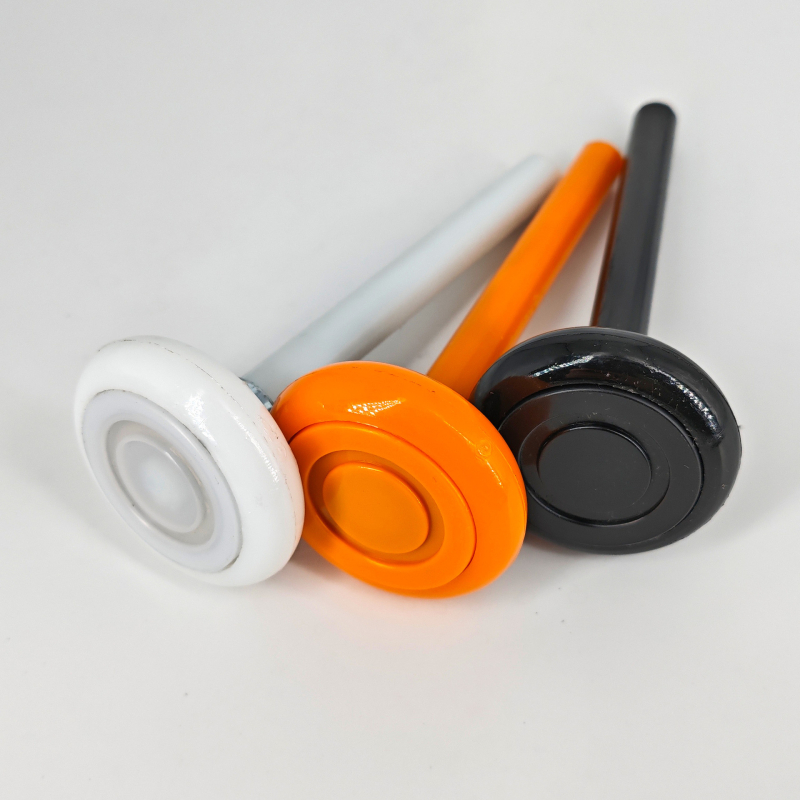 Garázsajtó görgő műanyag bevonatú rúddal és porvédő kupakkal | Anyag: nylon + galvanizált vas | Márka: Kuntai