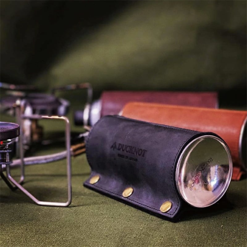 Кожен калъф за газова бутилка 250 г — портативен, изолиран и ветроустойчив за къмпинг, защитен холстер за двама