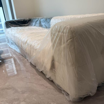 Κάλυμμα μίας χρήσης για καναπέ με ελαστικό κορδόνι – PE υλικό, απλός σχεδιασμός, κατάλληλο για έπιπλα και κοιτώνες; προστασία από σκόνη και αδιάβροχο