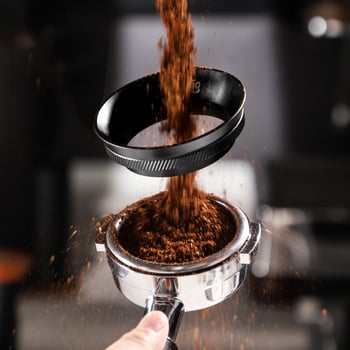 Bincoo Μαγνητικό δαχτυλίδι λήψης σκόνης για καφετιέρα — δαχτυλίδι συλλογής σκόνης, κράμα αλουμινίου, μοντέλο GYKF2048, μοντέρνο απλό στυλ, κατάλληλο για οικία και καφέ