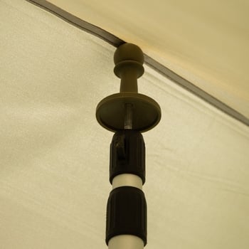 Buye zaštitna kapica od munje za stupove kampa — izolirani plastični pokrov, podrijetlo Kina