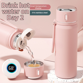 Iskolásoknak szánt hőszigetelt rozsdamentes acél csésze hőmérséklet kijelzővel; belső 316; külső 304; 12–24 óra szigetelés