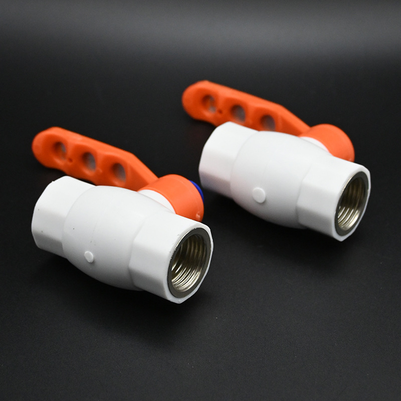 PPR dvojitý vnútorný závit guľový ventil, štandardná hrúbka steny, stupeň A